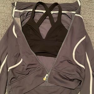 Lululemon sports bra